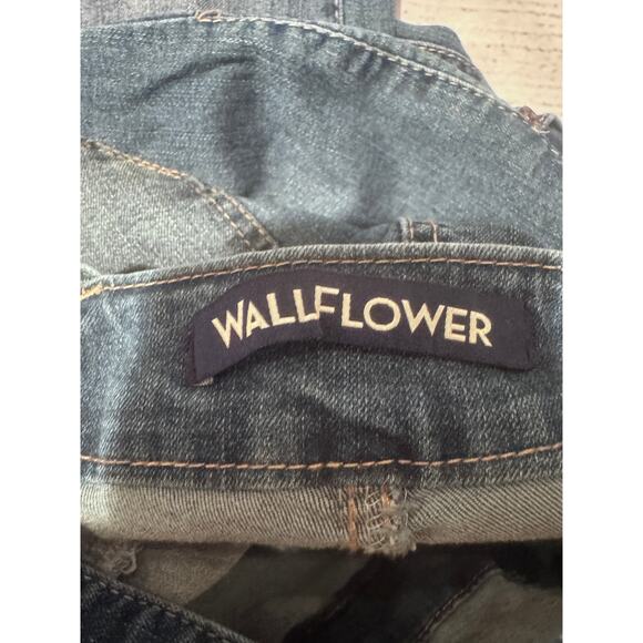 Wallflower Highrise Flare leg Overalls - Picture 9 of 11